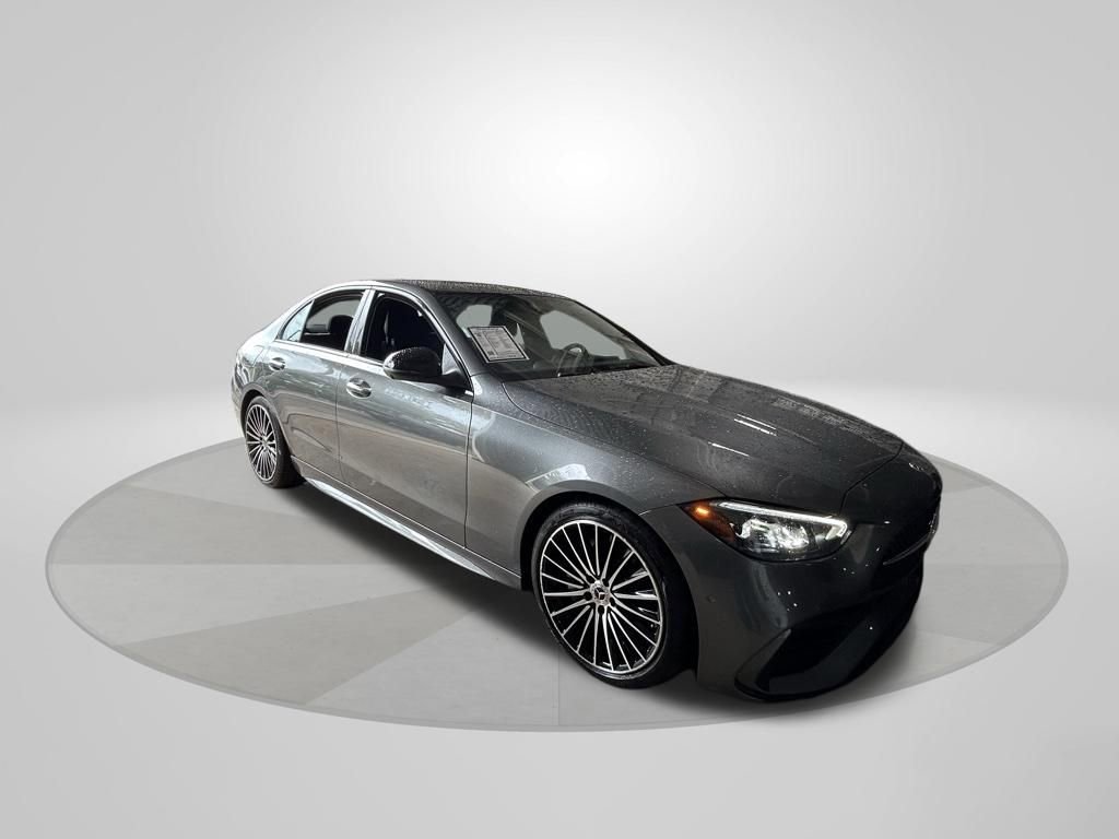 Used 2025 Mercedes-Benz C 300 4MATIC Sedan image 2