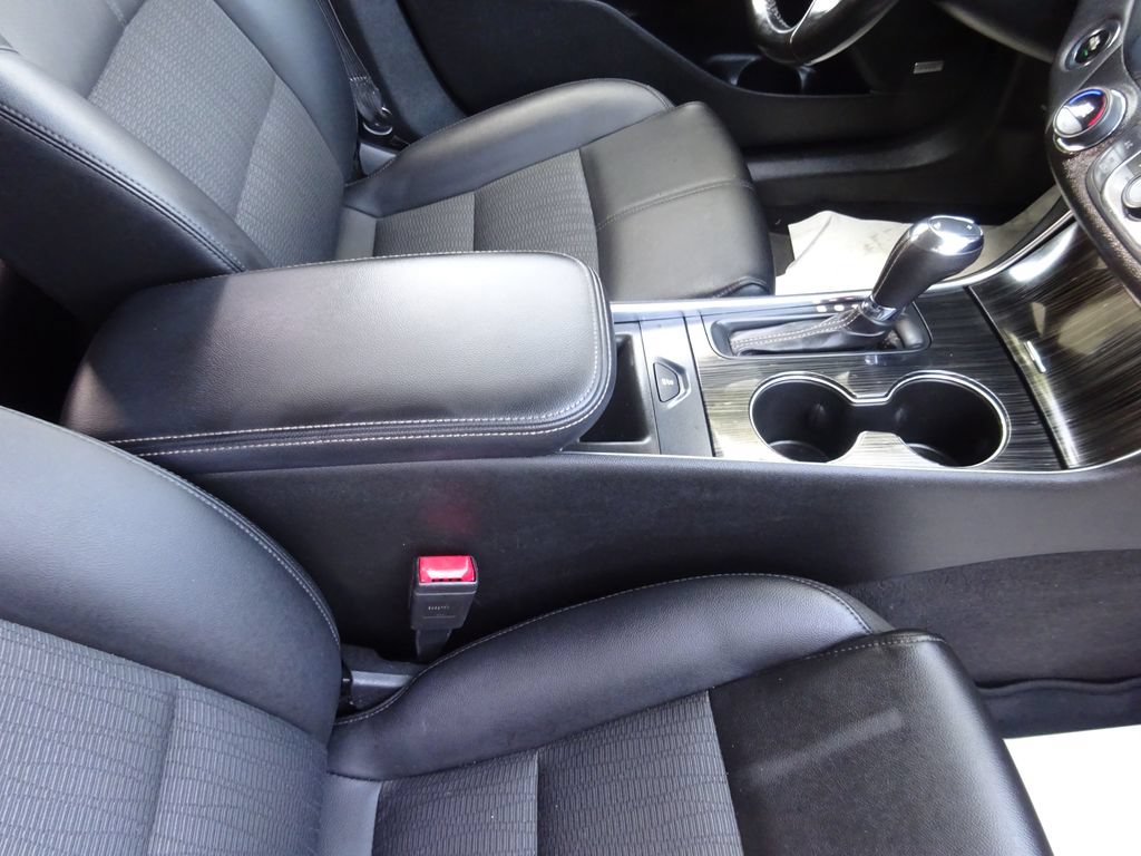 Certified 2018 Chevrolet Impala LT w/ LT Entertainment Package FWD image 18