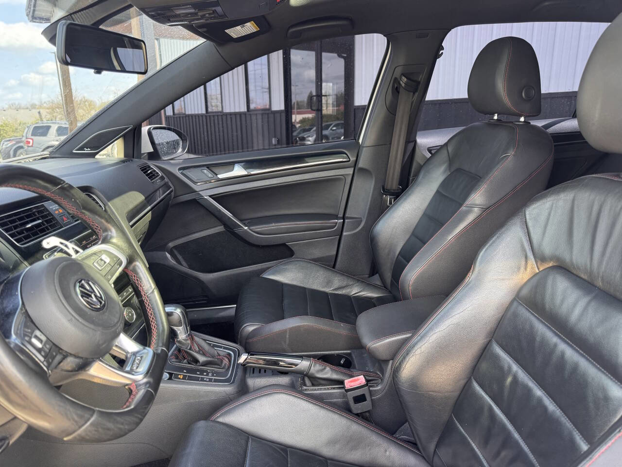 Used 2015 Volkswagen GTI SE image 13