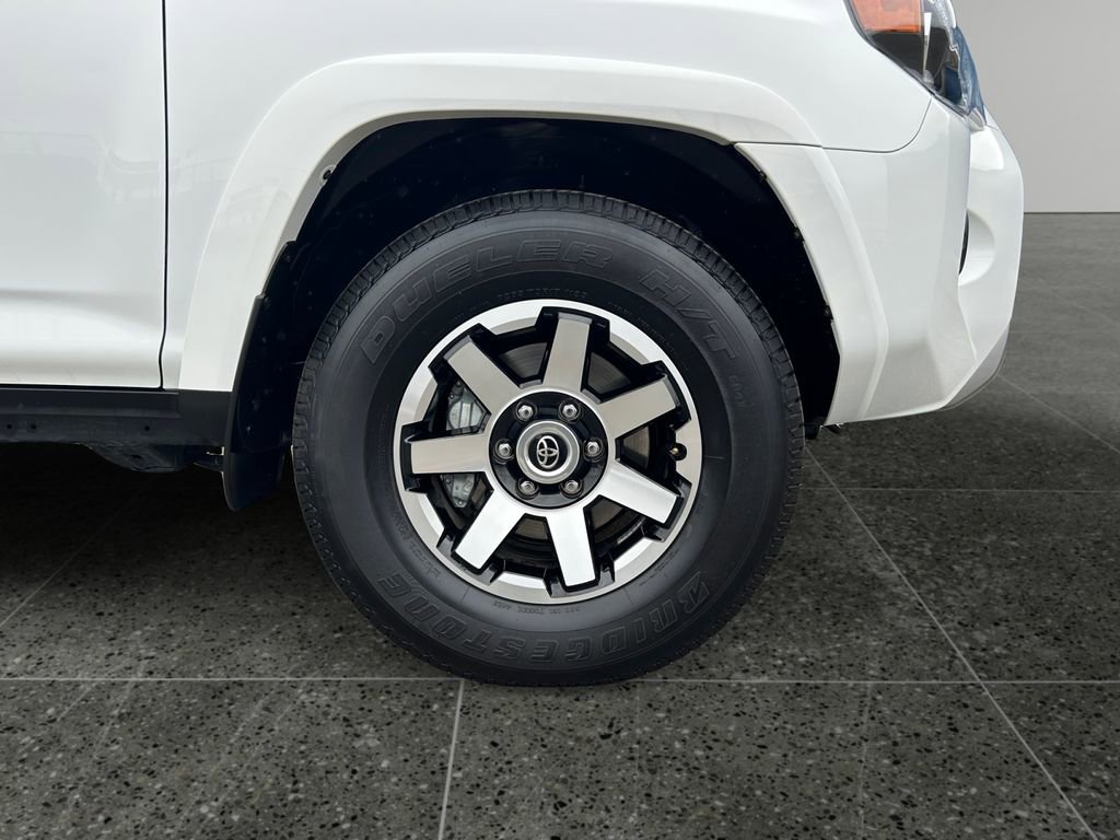 Used 2024 Toyota 4Runner TRD Off-Road Premium image 9