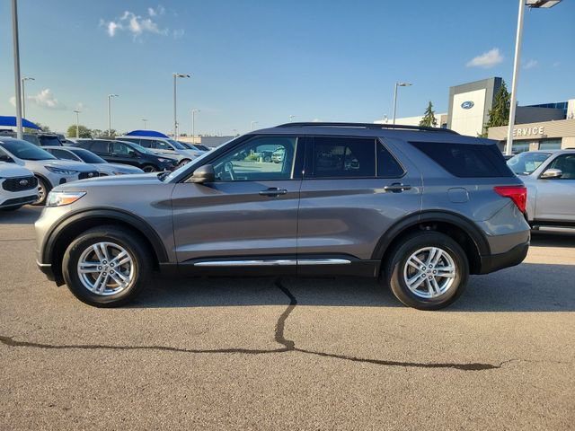 Certified 2023 Ford Explorer XLT AWD/4WD image 2
