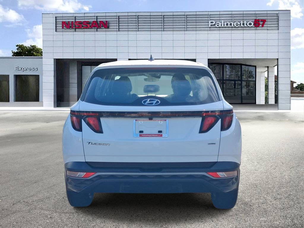 Used 2023 Hyundai Tucson SE AWD/4WD image 5