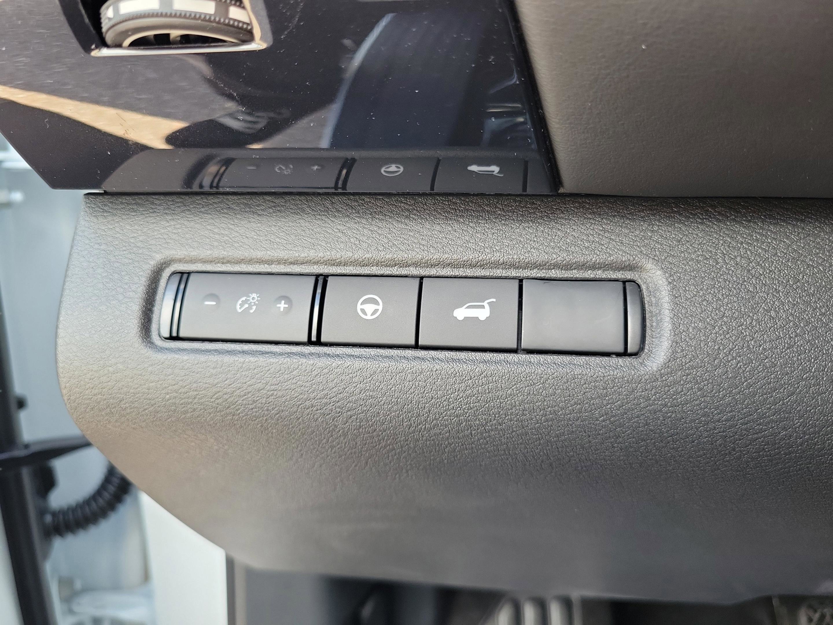 New 2026 Nissan Pathfinder SV image 24