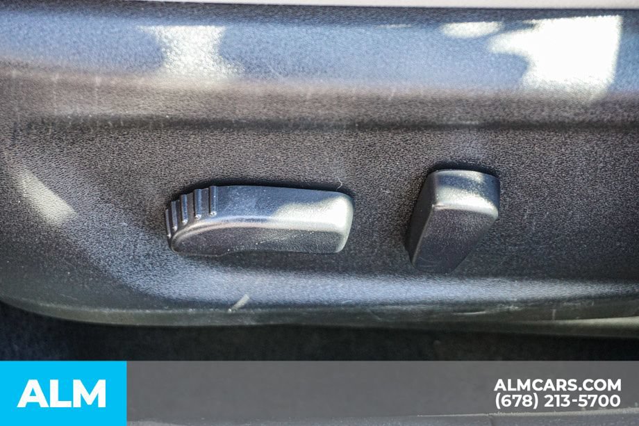 Used 2025 Nissan Altima 2.5 SV FWD image 45
