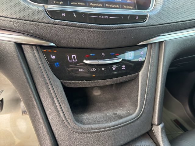 Used 2019 Cadillac XT5 Premium Luxury FWD image 18