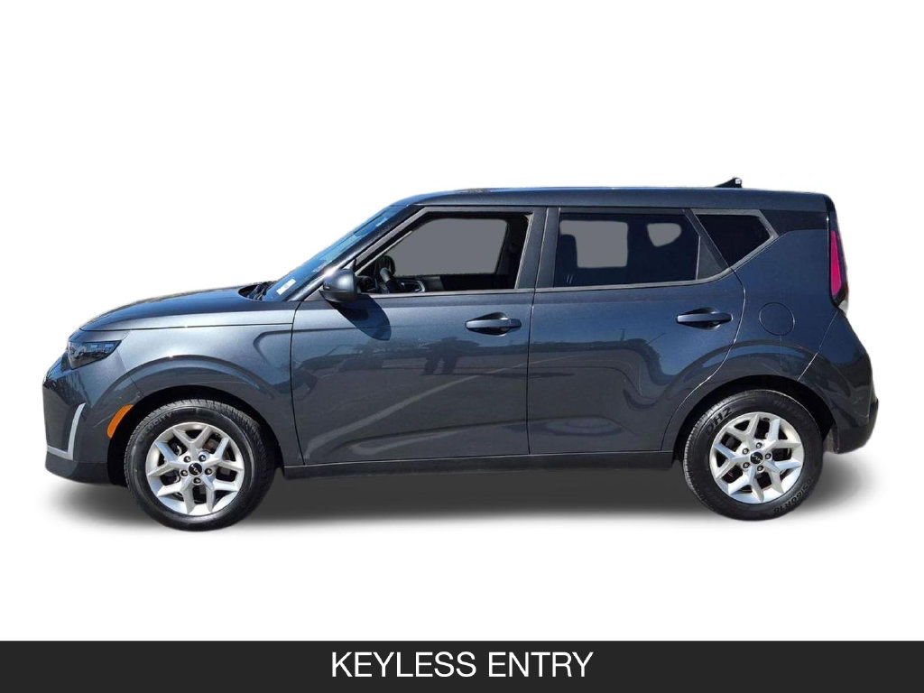 Used 2024 Kia Soul LX w/ LX Technology Package FWD image 6