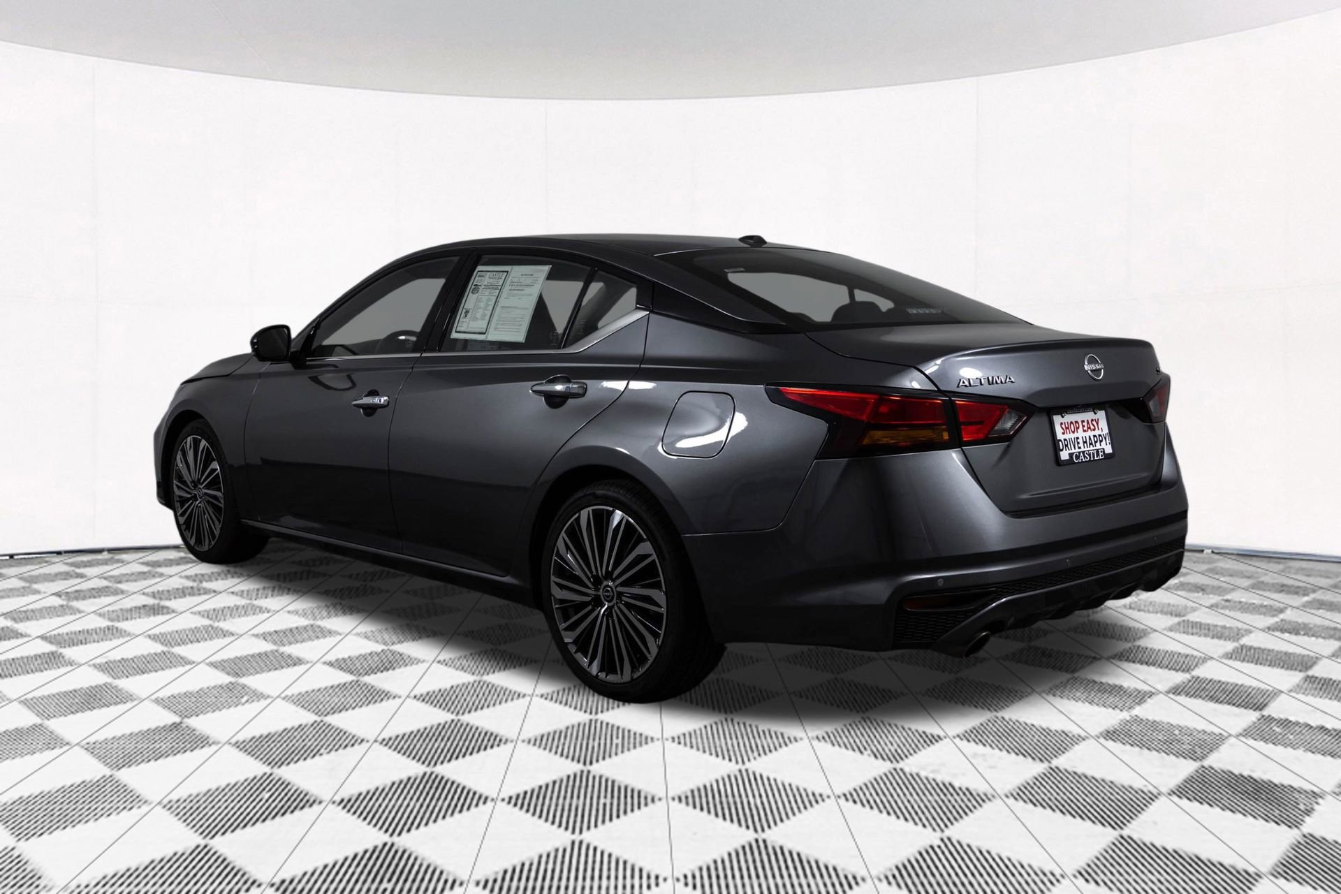 Used 2023 Nissan Altima 2.5 SL FWD image 17