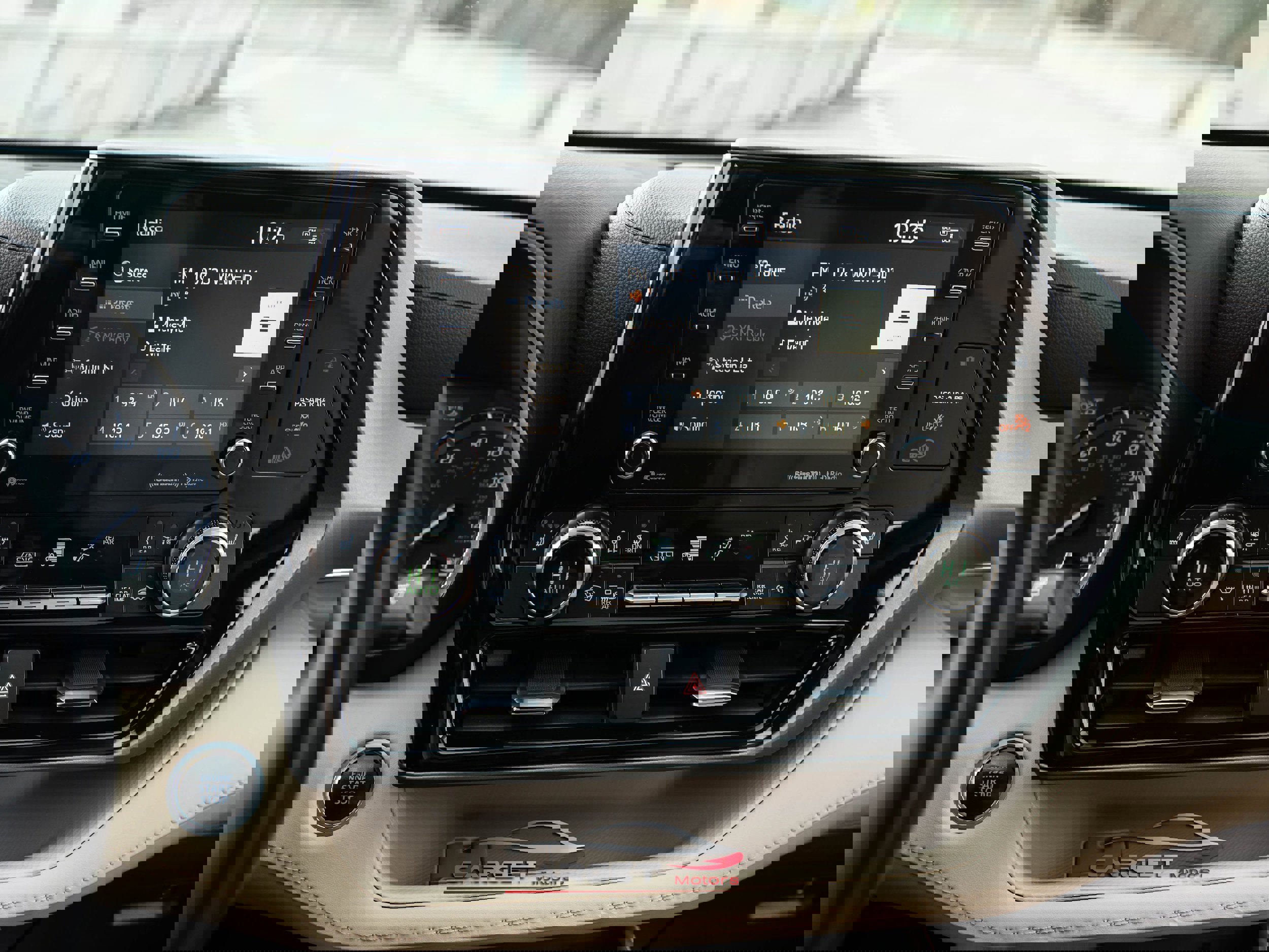 Used 2021 Toyota Highlander XLE image 32