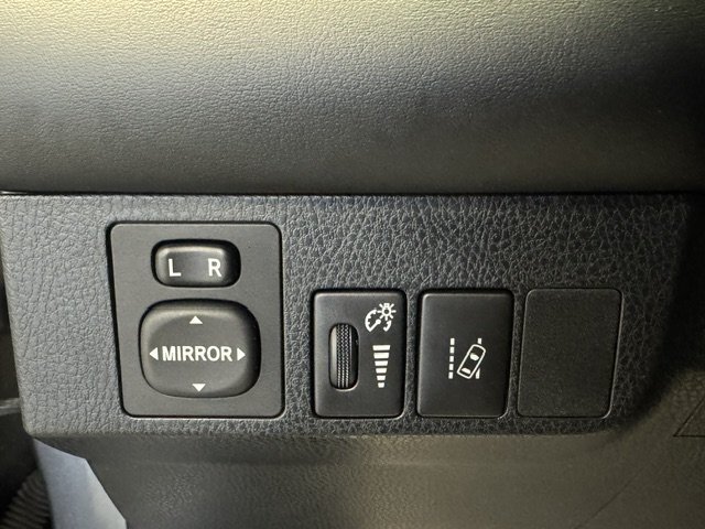 Used 2018 Toyota RAV4 Limited w/ All Weather Liner Package AWD/4WD image 27