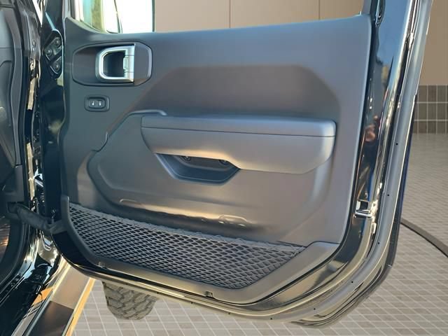 Used 2023 Jeep Gladiator Sport AWD/4WD image 57