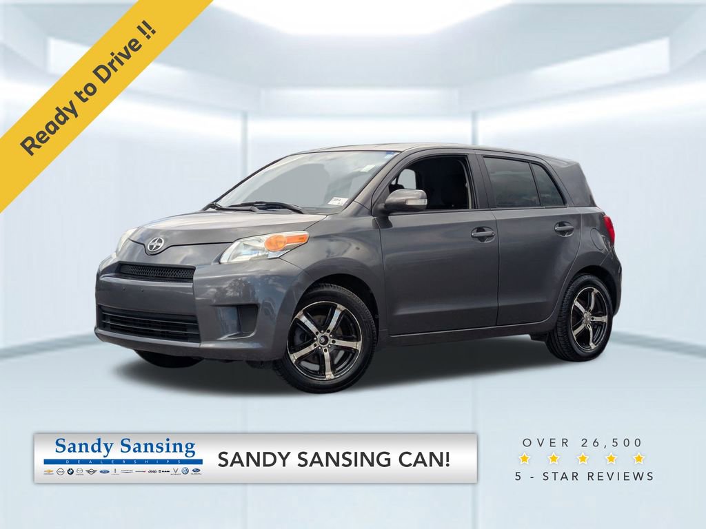 Used 2010 Scion xD image 1