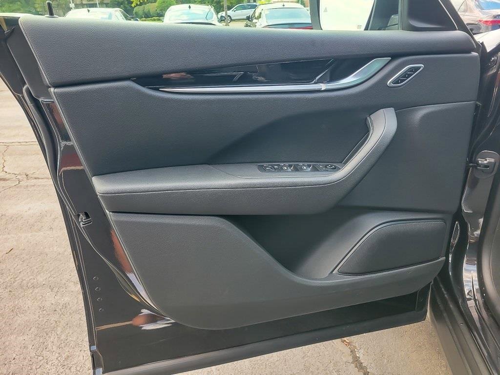 Used 2022 Maserati Levante GT image 18