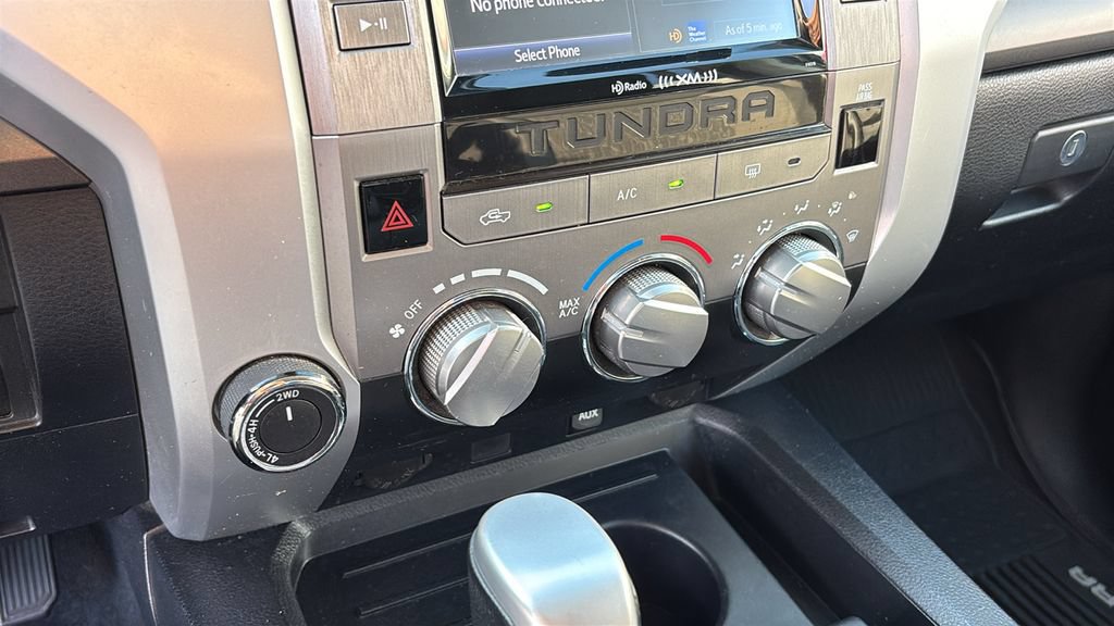 Used 2018 Toyota Tundra SR5 w/ SR5 Upgrade Package AWD/4WD image 20