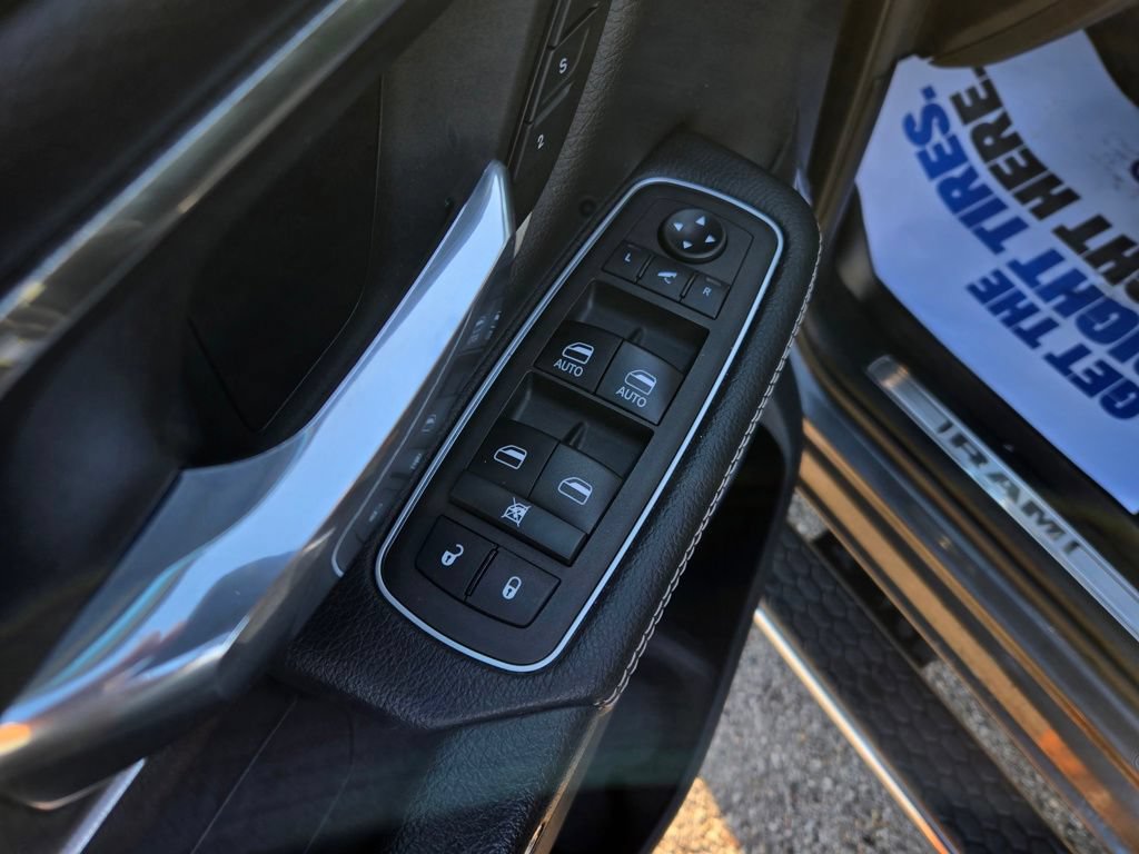 Used 2021 RAM 1500 Laramie AWD/4WD image 14