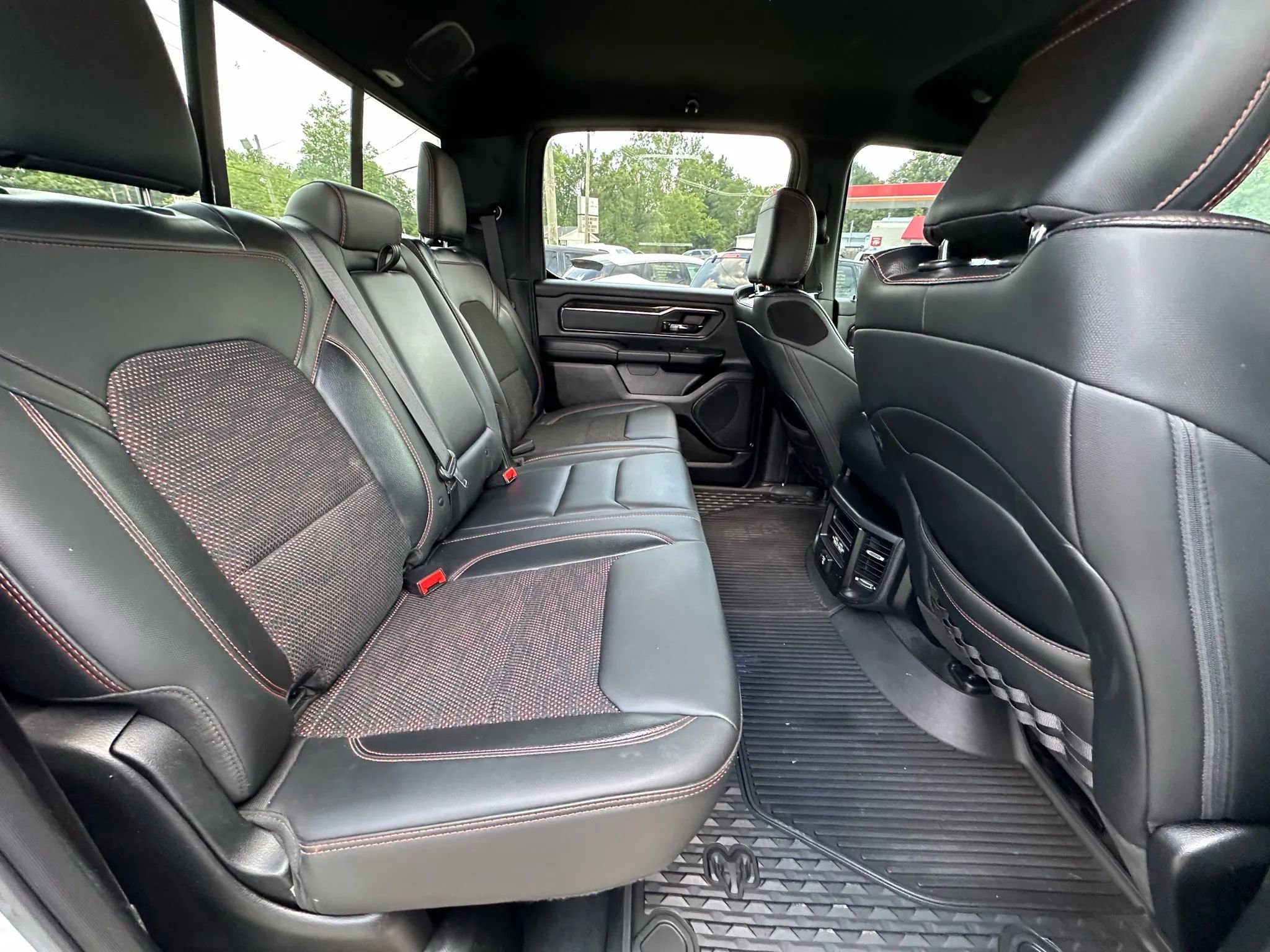 Used 2021 RAM 1500 Big Horn w/ Built-to-serve Edition image 32