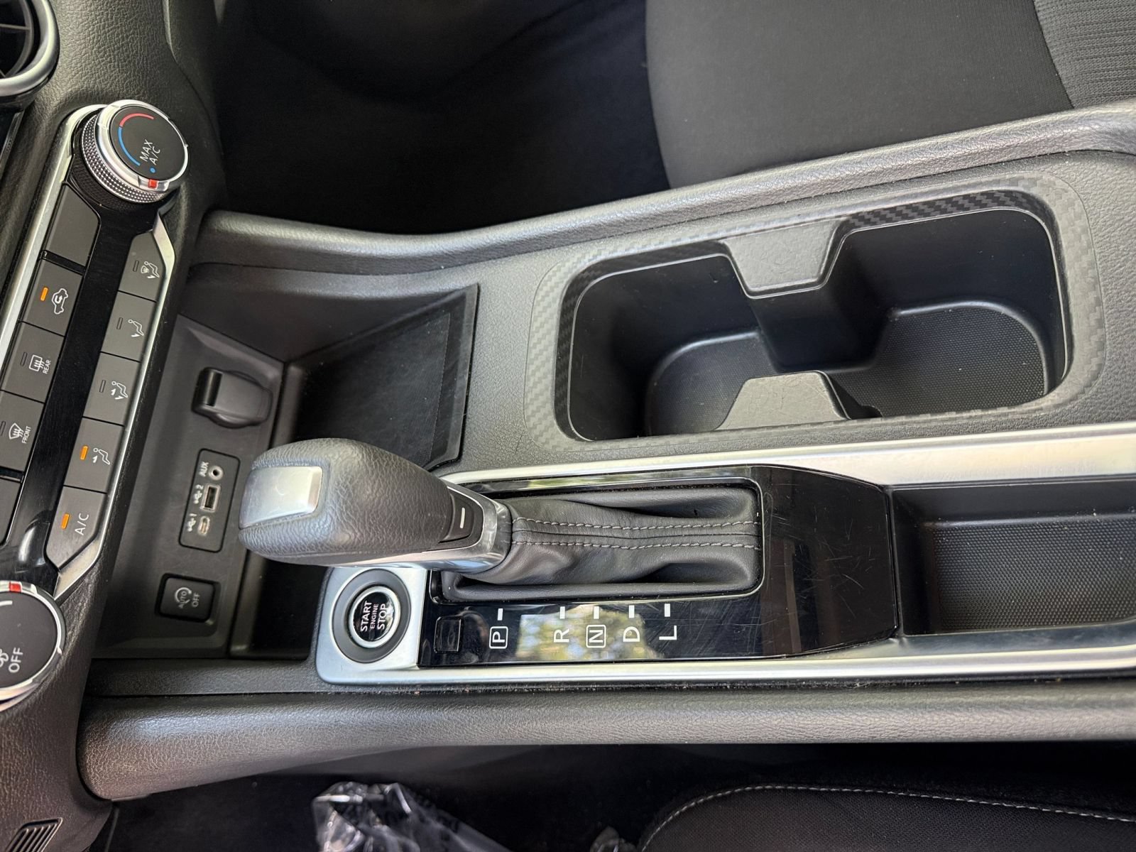 Used 2025 Nissan Sentra SV FWD image 37