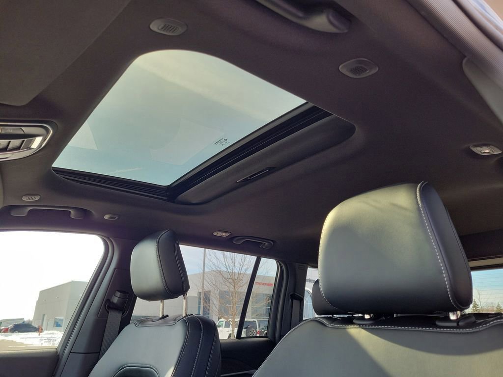 New 2026 Jeep Grand Cherokee Altitude image 15
