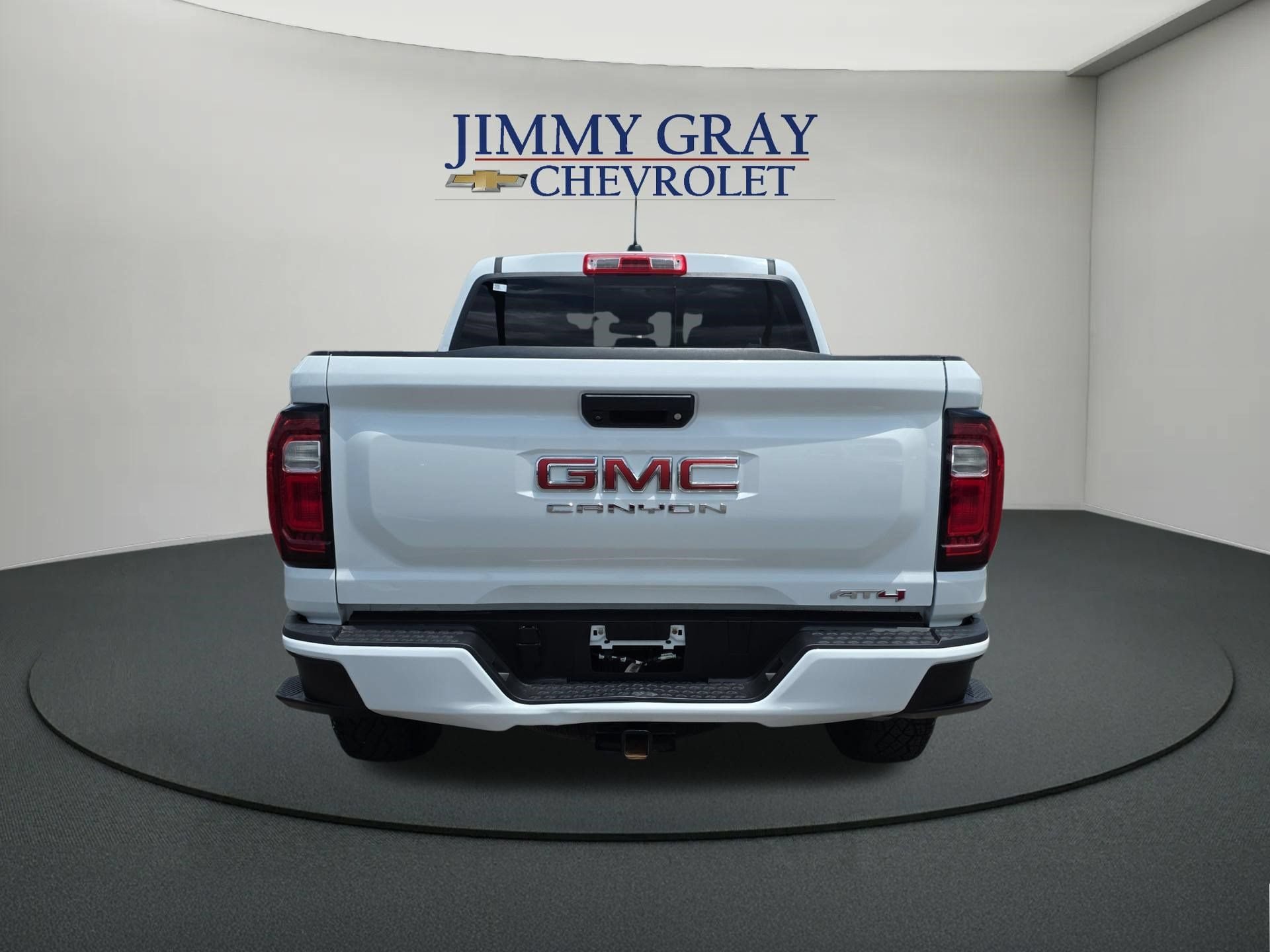 Used 2024 GMC Canyon AT4 AWD/4WD image 4