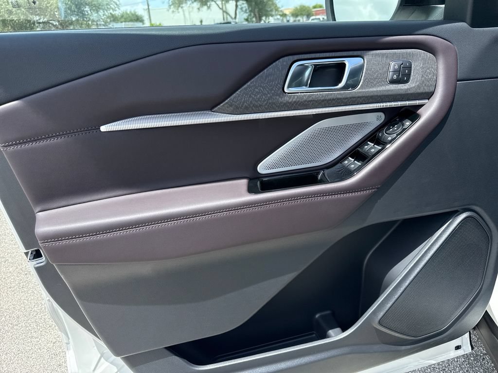 New 2026 Ford Explorer Platinum RWD image 18