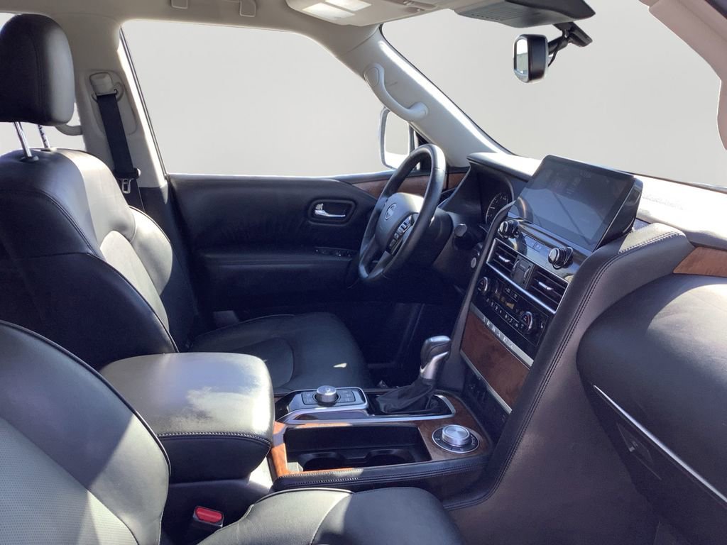 Used 2024 Nissan Armada SL image 12