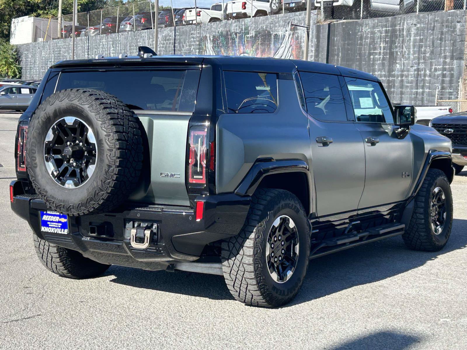 Used 2024 GMC Hummer EV 3X w/ Extreme Off-Road Package AWD/4WD image 7