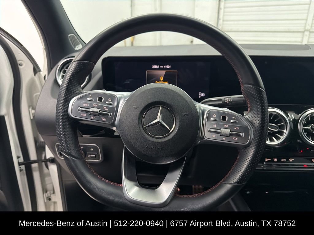 Certified 2022 Mercedes-Benz GLA 35 AMG 4MATIC image 16