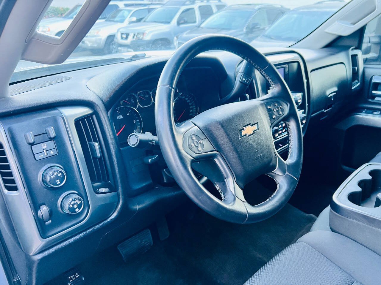 Used 2015 Chevrolet Silverado 2500 LT w/ LT Fleet Convenience Package AWD/4WD image 15
