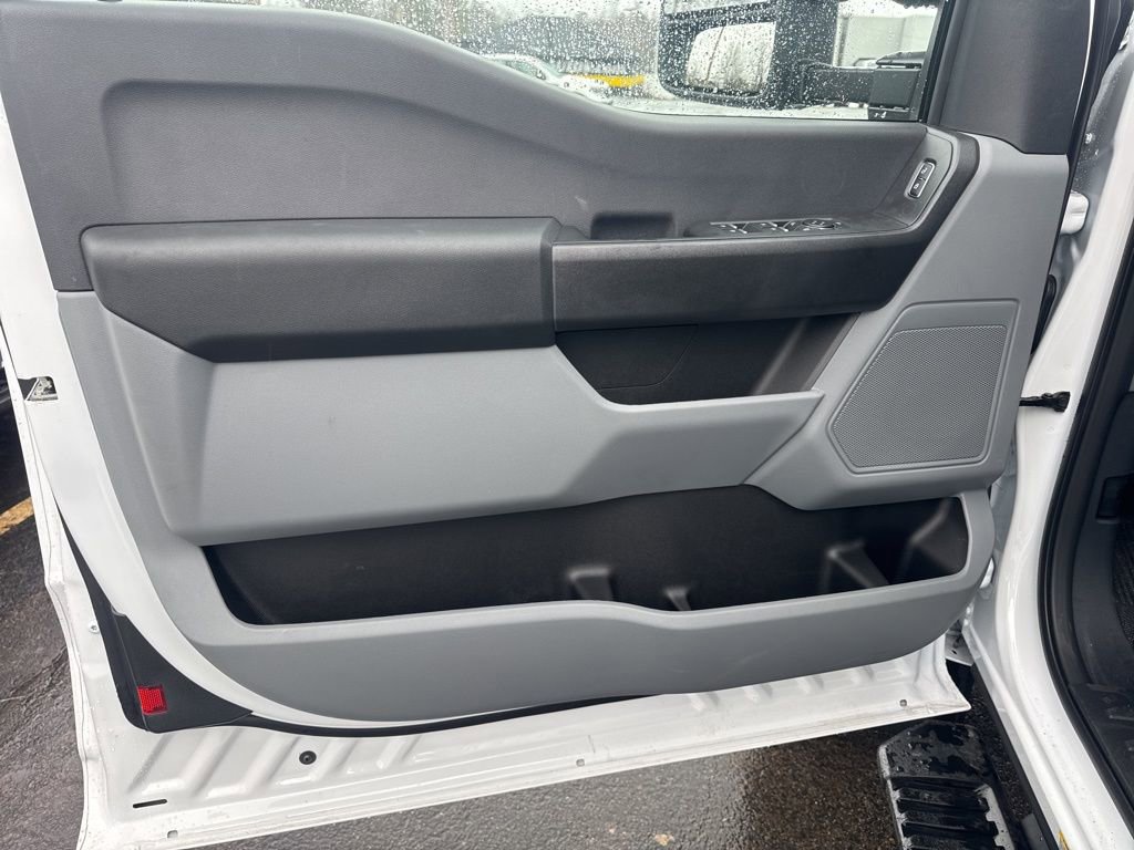 New 2026 Ford F550 4x4 Supercab Super Duty image 14