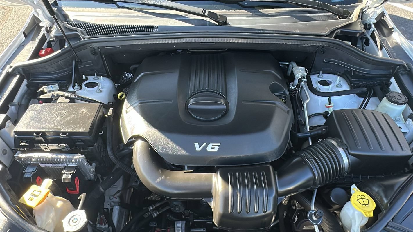 Used 2014 Jeep Grand Cherokee Altitude AWD/4WD image 24