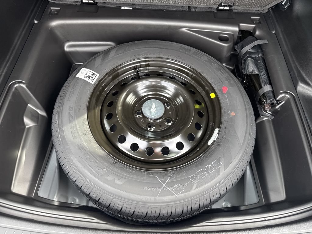 New 2026 Jeep Grand Cherokee Altitude AWD/4WD image 7