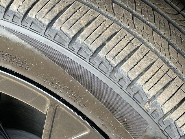 Used 2025 Jeep Wagoneer S Launch Edition image 9