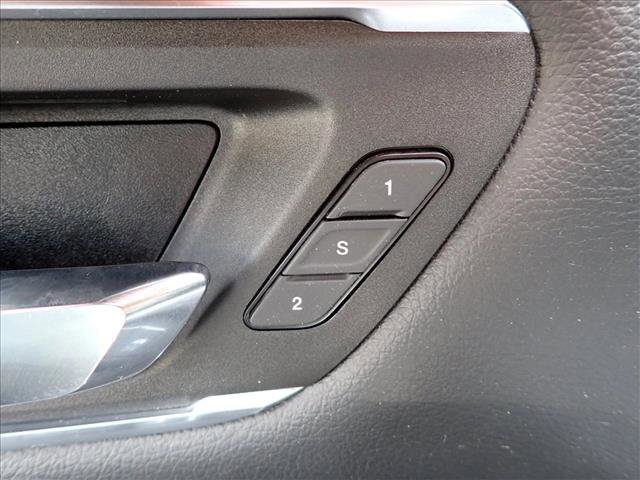 Used 2025 RAM 1500 Laramie AWD/4WD image 11