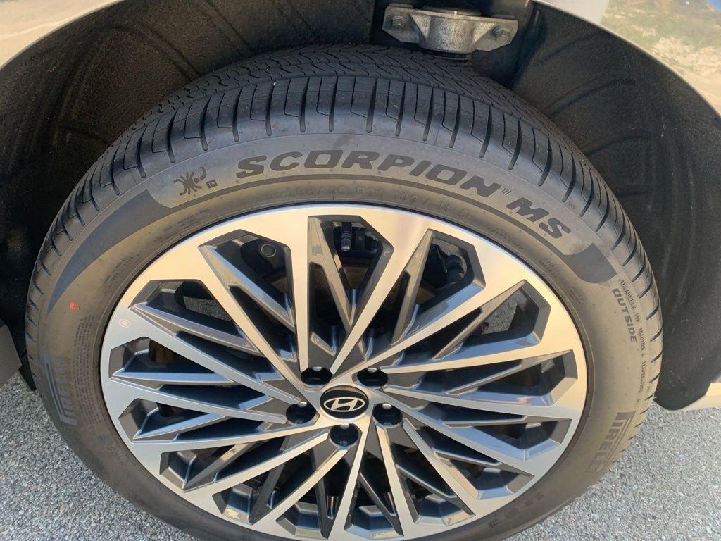 Certified 2026 Hyundai Palisade Calligraphy AWD/4WD image 35