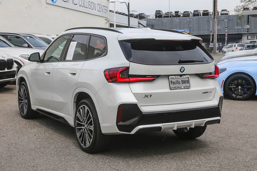 Certified 2023 BMW X1 xDrive28i w/ Premium Package image 4