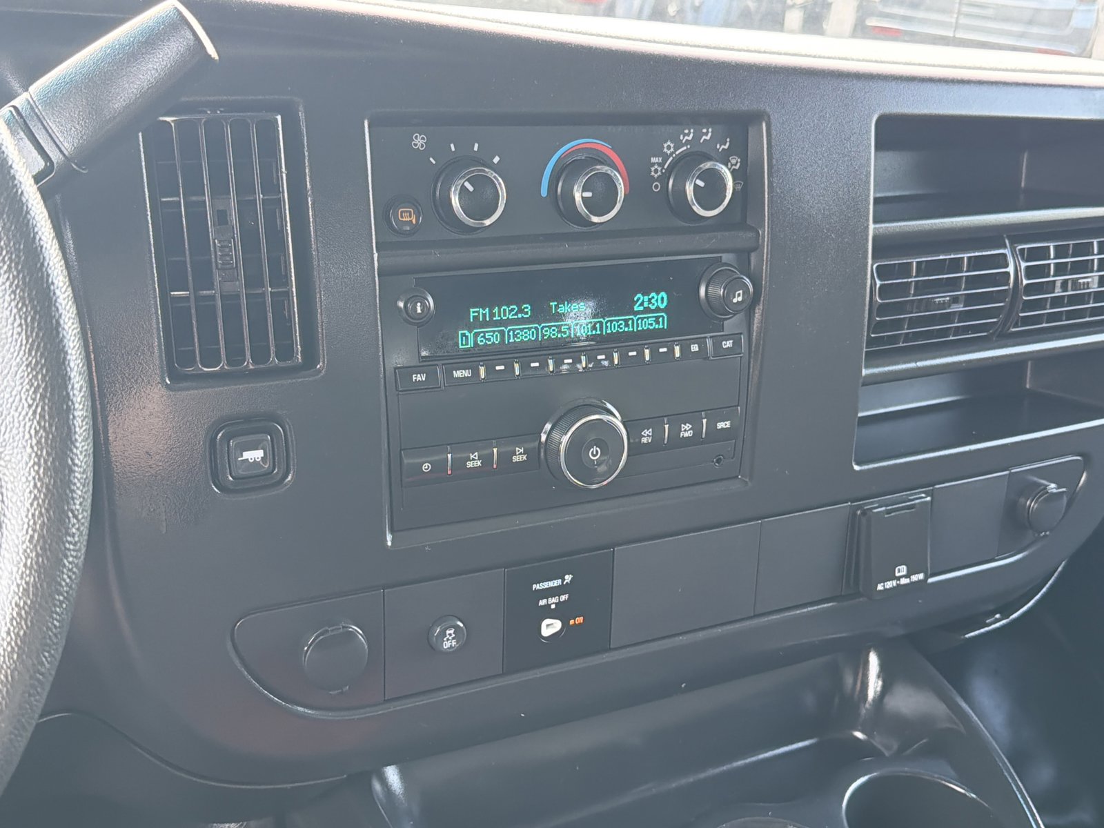 Used 2024 GMC Savana 2500 w/ Driver Convenience Package RWD image 23