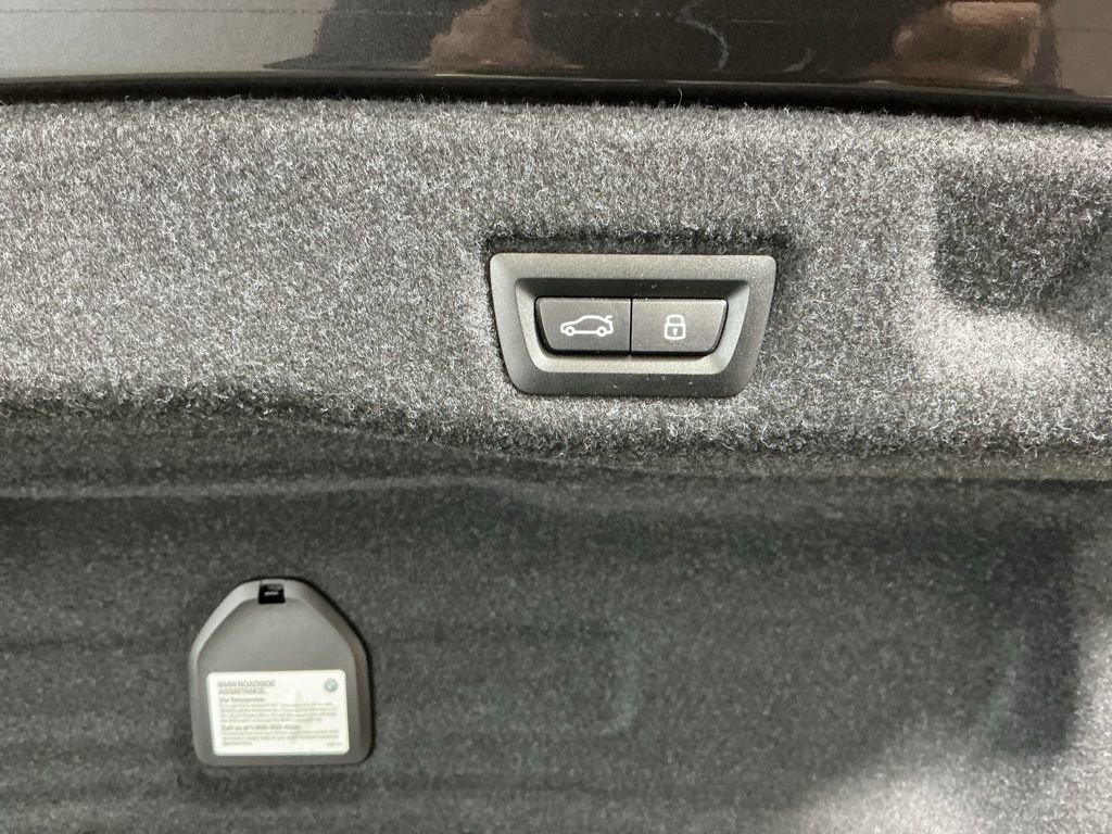 Certified 2024 BMW 530i w/ Premium Package RWD image 30