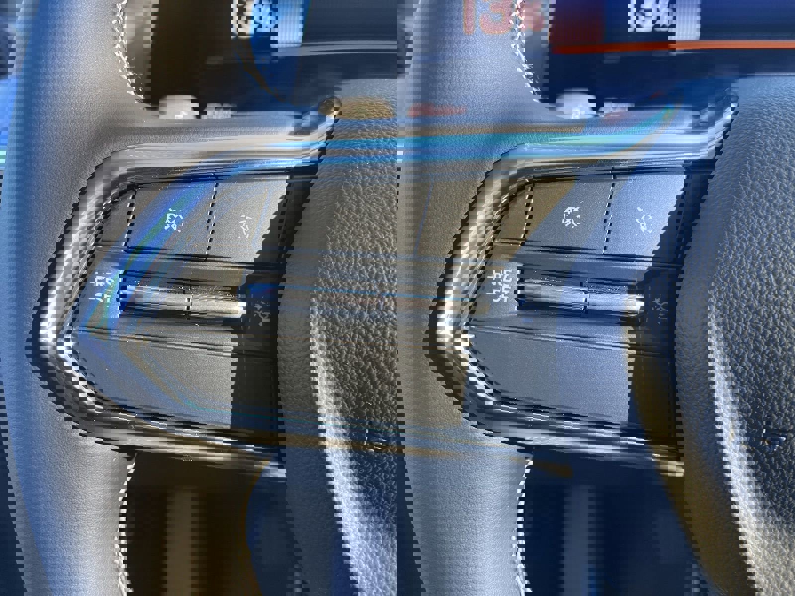 New 2026 Chevrolet Equinox EV LT image 28