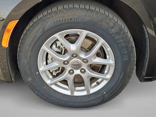 Used 2024 Chrysler Pacifica Touring-L image 23