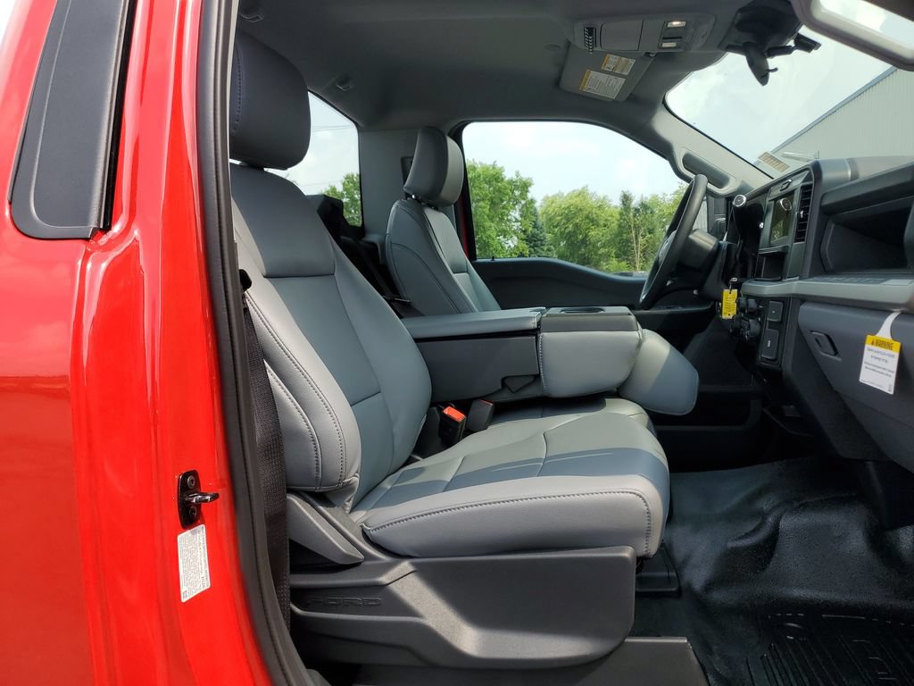 New 2026 Ford F550 2WD Regular Cab Super Duty image 18