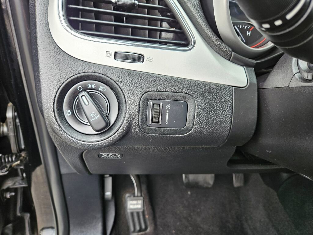 Used 2015 Dodge Journey SXT w/ Flexible Seating Group AWD/4WD image 18