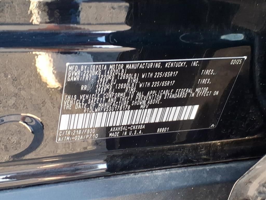 Used 2025 Toyota RAV4 LE image 31