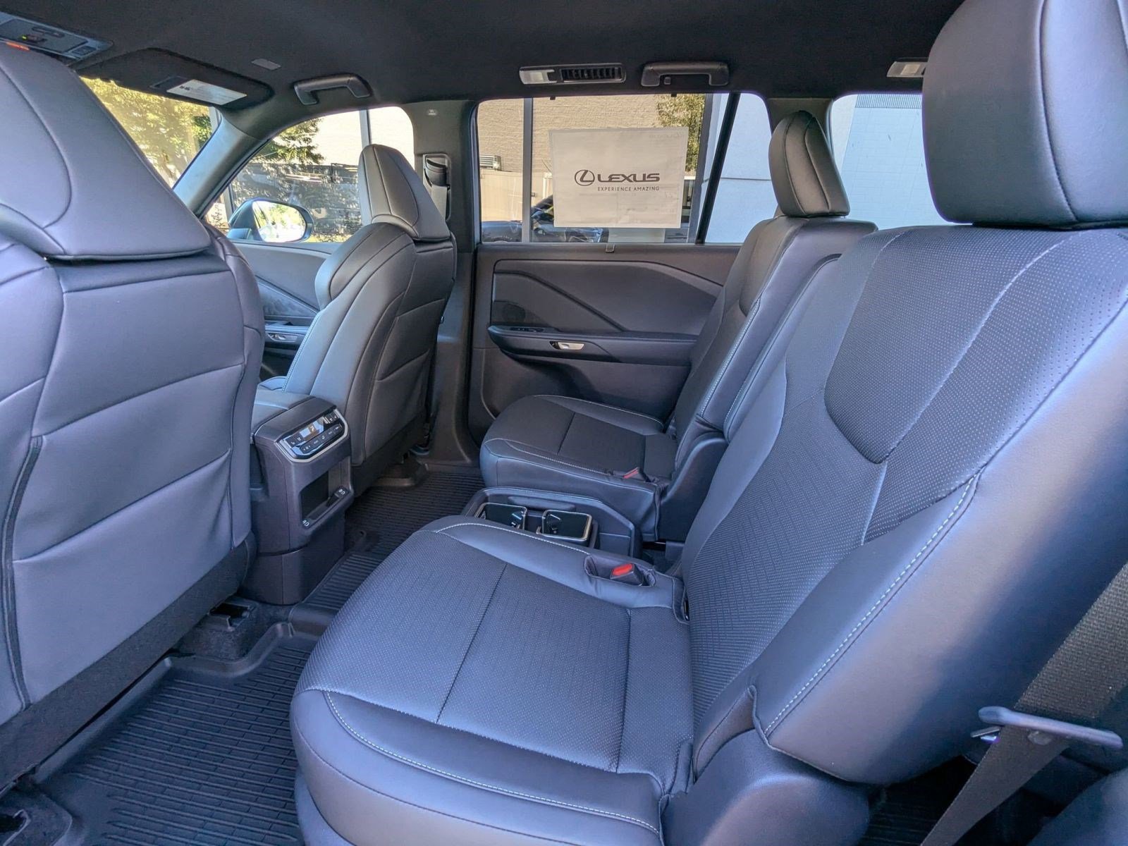 New 2026 Lexus TX 500h AWD image 23