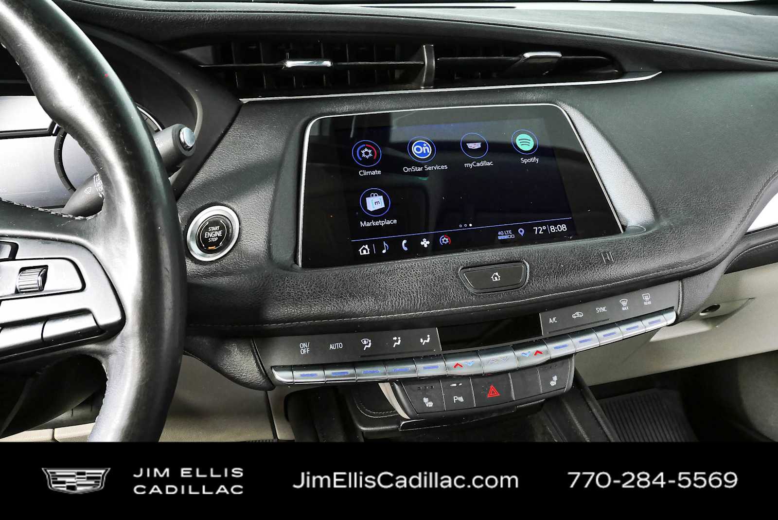 Used 2019 Cadillac XT4 Luxury w/ Cold Weather Package FWD image 12