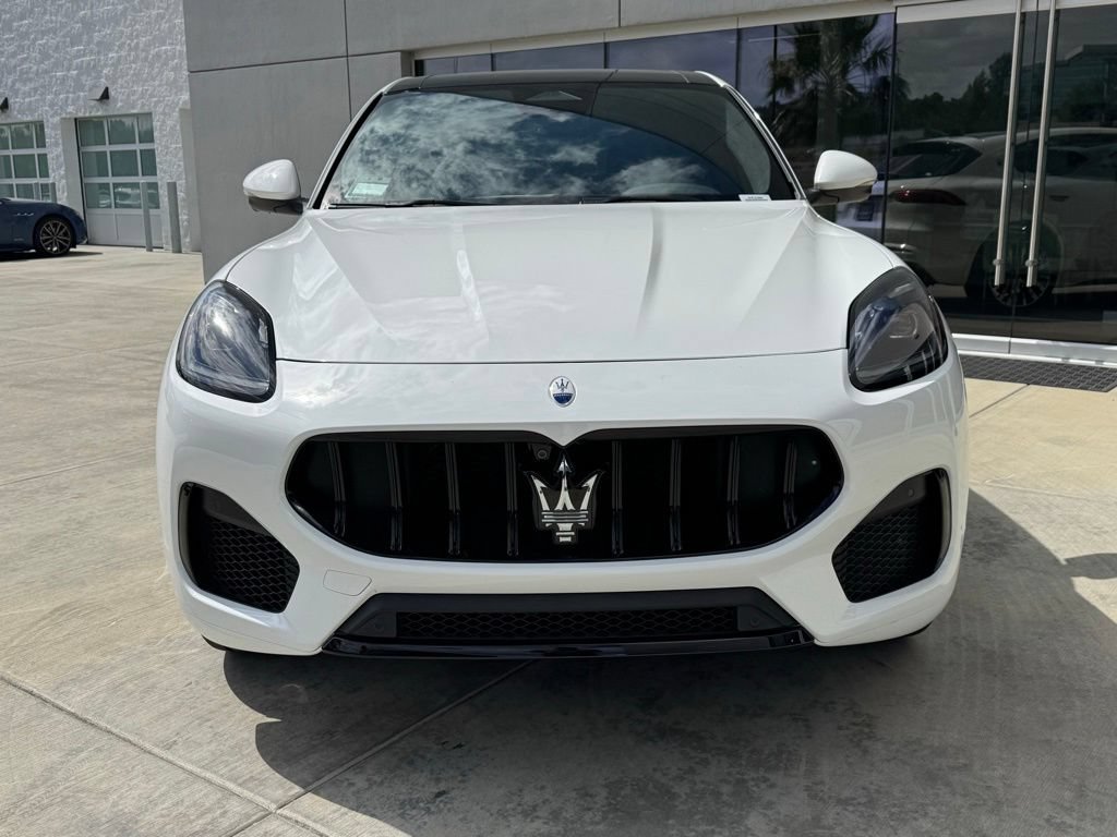 Used 2025 Maserati Grecale Modena AWD/4WD image 3