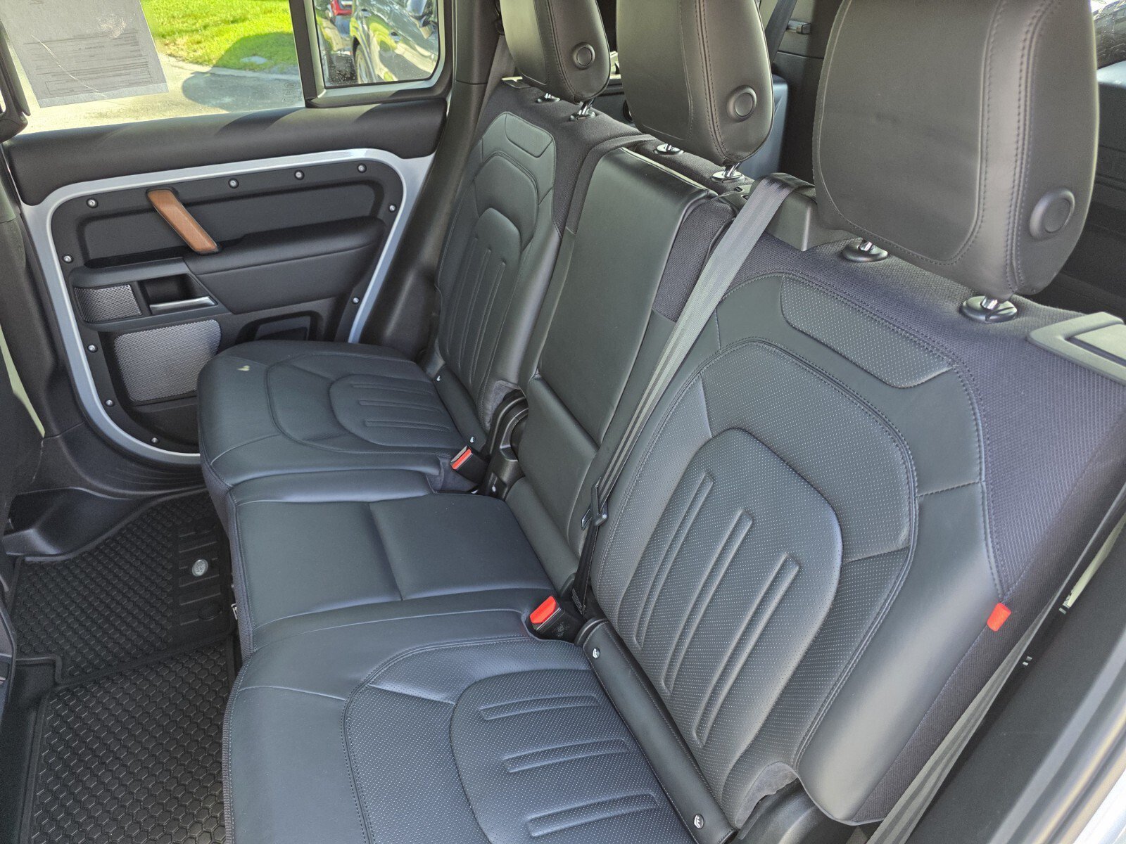 Used 2021 Land Rover Defender 110 X AWD/4WD image 16