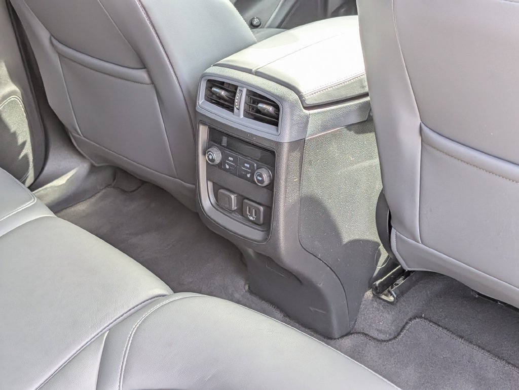 Used 2020 Buick Envision Essence FWD image 31