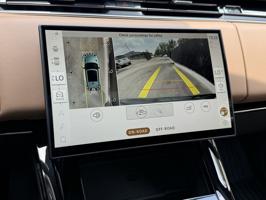 New 2025 Land Rover Range Rover Sport Dynamic SE image 23