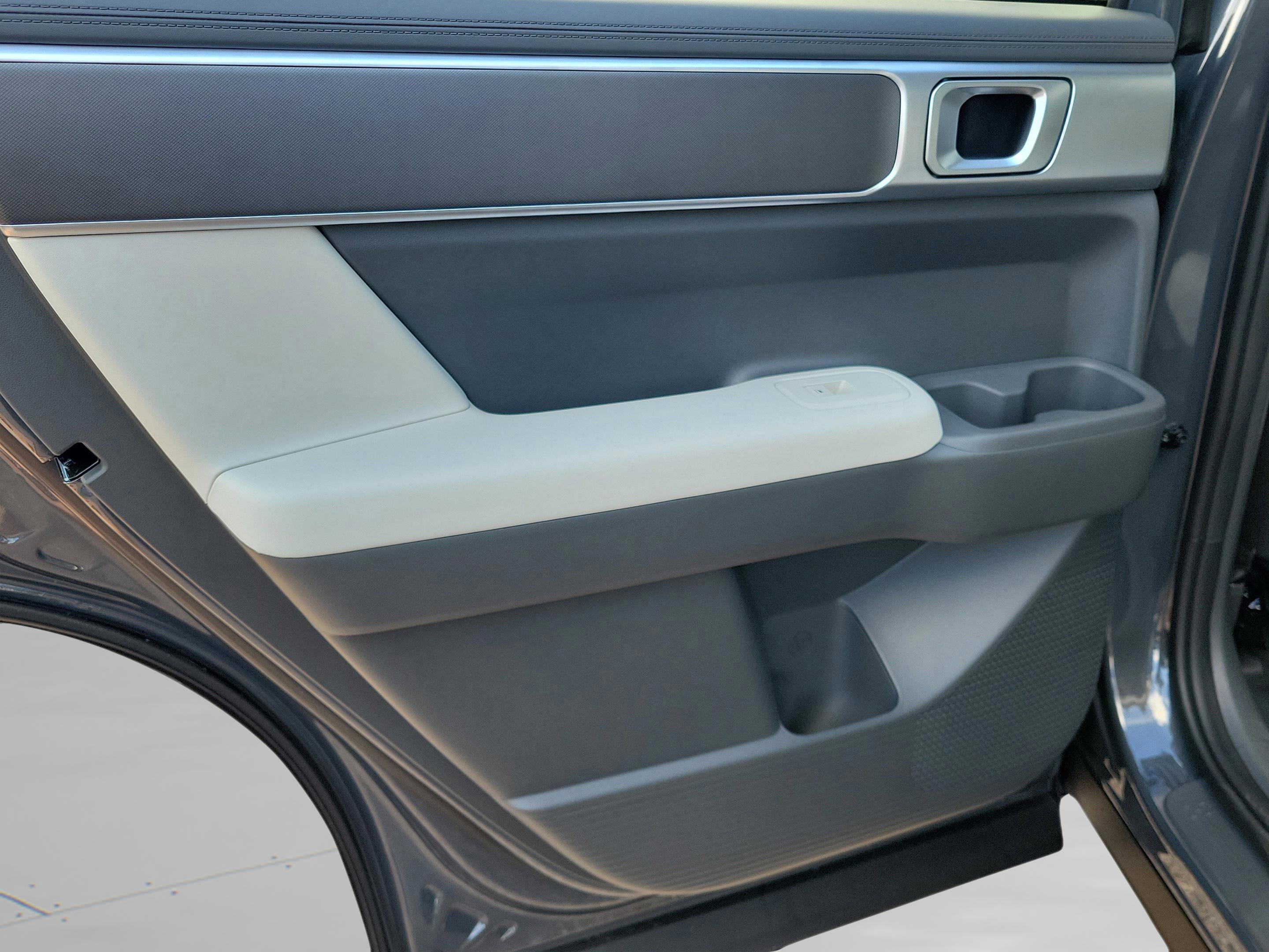 New 2026 Hyundai Santa Fe SE FWD image 30
