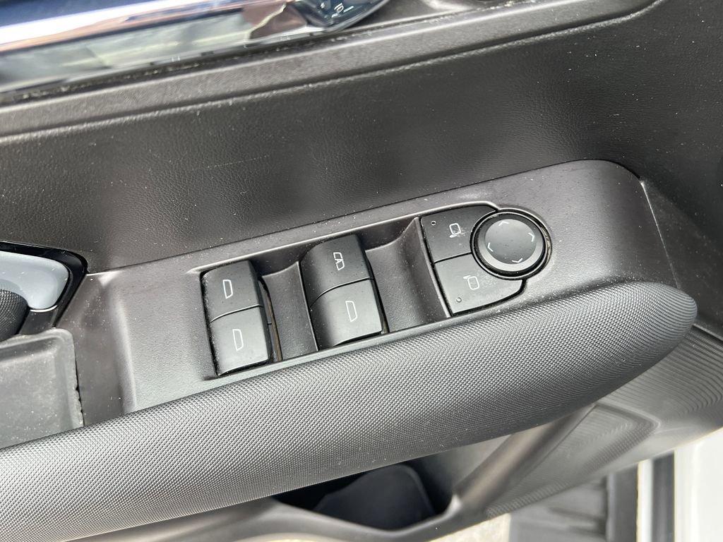 Used 2023 Chevrolet Colorado Z71 w/ Z71 Convenience Package 2 image 20