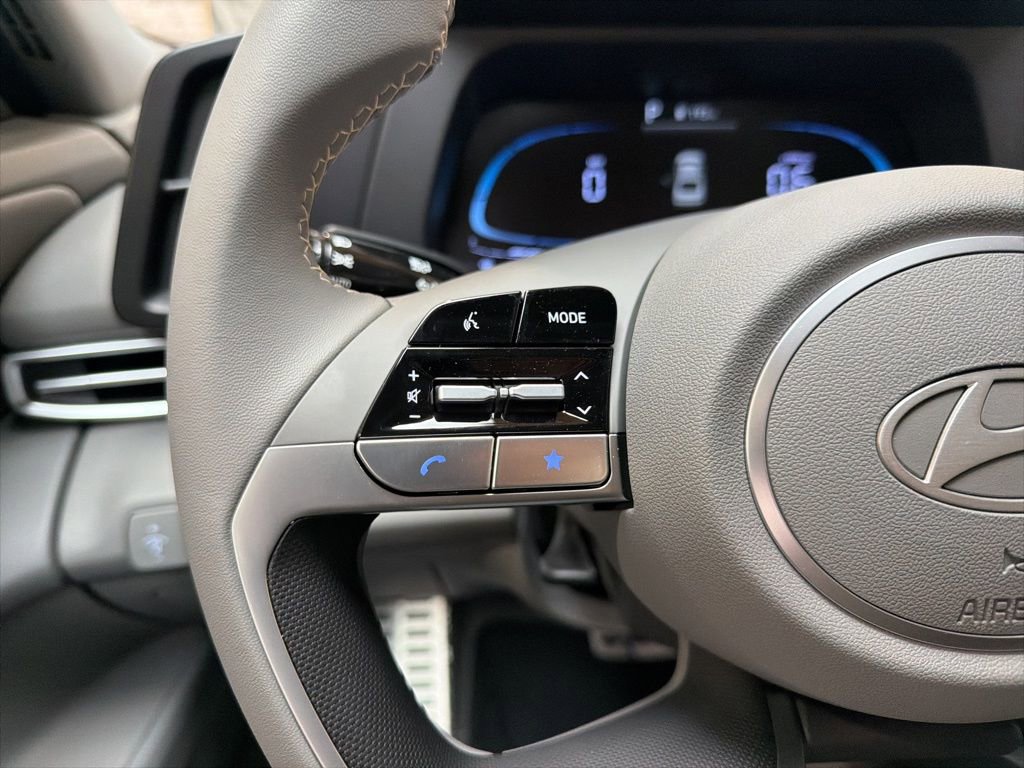 New 2026 Hyundai Elantra Sport FWD image 17